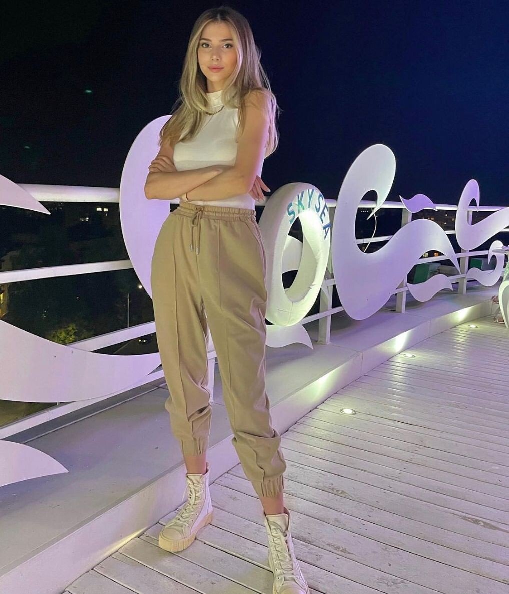 ויקה- נערת ליווי vip רק בת 18- קריות והסביבה - תמונה 2